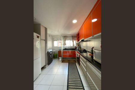 Apartamento para alugar com 127m², 3 quartos e 2 vagas Apartamento para alugar com 127m², 3 quartos e 2 vagasCozinha