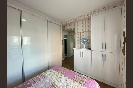 Apartamento para alugar com 127m², 3 quartos e 2 vagas Apartamento para alugar com 127m², 3 quartos e 2 vagasQuarto