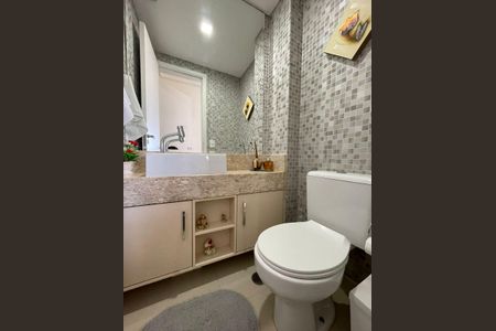 Banheiro de apartamento para alugar com 3 quartos, 127m² em Tatuapé, São Paulo