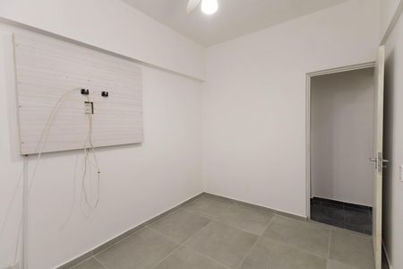 Quarto 2 de apartamento para alugar com 2 quartos, 63m² em Vila Constança, São Paulo