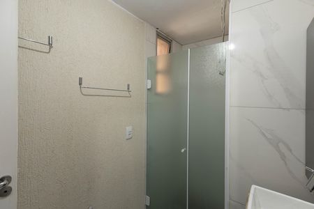 Banheiro de apartamento para alugar com 2 quartos, 63m² em Vila Constança, São Paulo