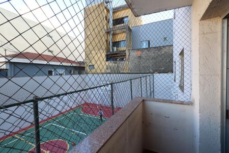 Apartamento à venda com 105m², 3 quartos e 1 vaga Apartamento à venda com 105m², 3 quartos e 1 vagaVaranda