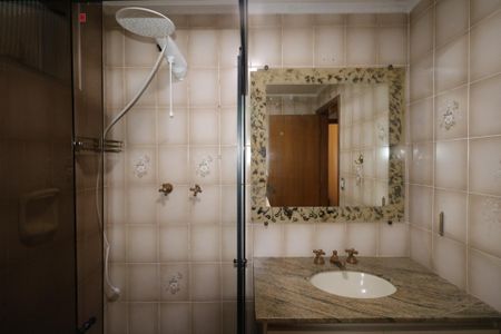 Apartamento à venda com 105m², 3 quartos e 1 vaga Apartamento à venda com 105m², 3 quartos e 1 vagaBanheiro