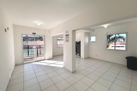 Apartamento para alugar com 52m², 2 quartos e 1 vaga Apartamento para alugar com 52m², 2 quartos e 1 vagaÁrea comum - Salão de festas