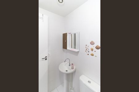 Banheiro  de apartamento para alugar com 2 quartos, 33m² em Parque Fongaro, São Paulo