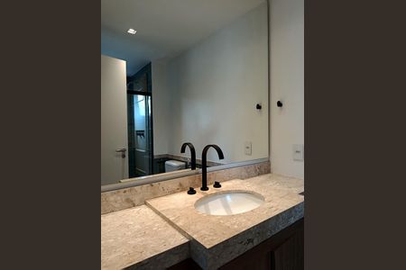 Apartamento à venda com 53m², 1 quarto e 2 vagas Apartamento à venda com 53m², 1 quarto e 2 vagasBanheiro da Suíte