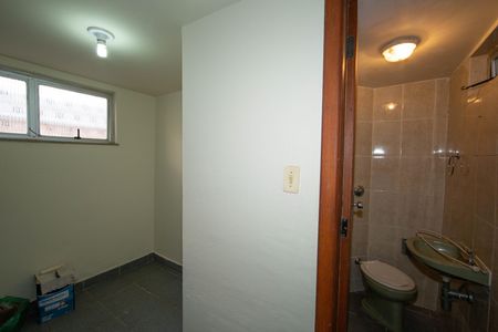 Apartamento à venda com 89m², 3 quartos e 1 vaga Apartamento à venda com 89m², 3 quartos e 1 vagaQUARTO E BANHO DE EMPREGADA