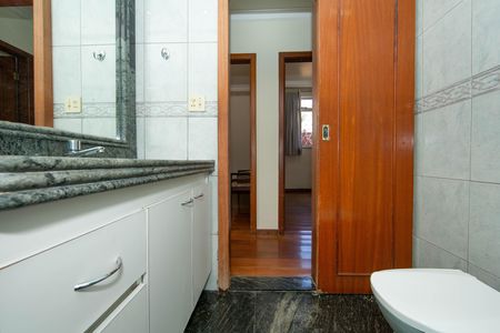 Apartamento à venda com 89m², 3 quartos e 1 vaga Apartamento à venda com 89m², 3 quartos e 1 vagaBANHEIRO2