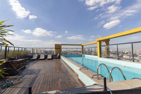 Apartamento à venda com 45m², 2 quartos e 1 vaga Apartamento à venda com 45m², 2 quartos e 1 vagaÁrea comum - Piscina