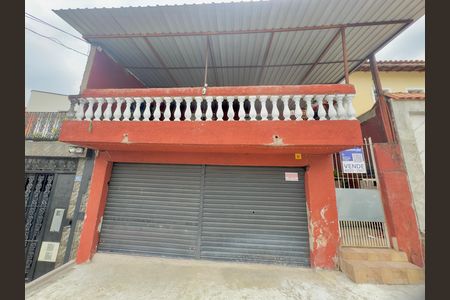 Placa instalada na fachada do imóvel de casa à venda com 3 quartos, 70m² em Jardim Rosa de Franca, Guarulhos