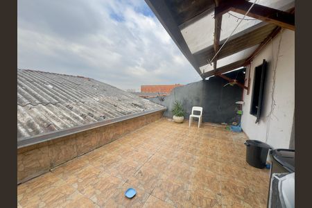 Quintal de casa à venda com 3 quartos, 70m² em Jardim Rosa de Franca, Guarulhos