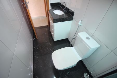 Banheiro de apartamento para alugar com 3 quartos, 79m² em Eldorado, Contagem