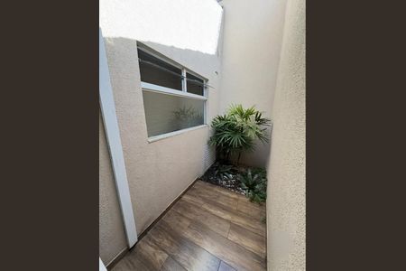 Casa para alugar com 140m², 4 quartos e 3 vagas Casa para alugar com 140m², 4 quartos e 3 vagasCorredor