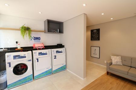 Apartamento à venda com 34m², 2 quartos e sem vagaÁrea comum - Lavanderia