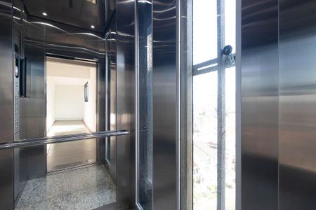 Apartamento à venda com 45m², 2 quartos e 1 vaga Apartamento à venda com 45m², 2 quartos e 1 vagaElevador