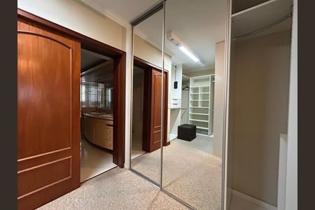 Apartamento para alugar com 207m², 4 quartos e 2 vagasSuíte 2 