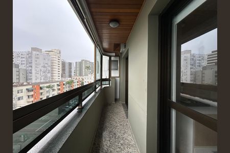 Apartamento para alugar com 207m², 4 quartos e 2 vagasVaranda