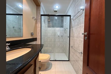 Apartamento para alugar com 207m², 4 quartos e 2 vagasBanheiro Social