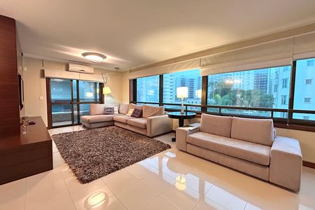 Apartamento para alugar com 4 quartos, 207m² em Centro, Florianópolis