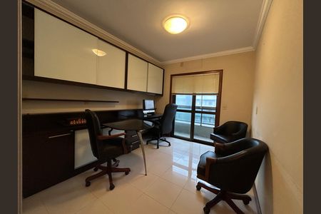 Apartamento para alugar com 207m², 4 quartos e 2 vagasQuarto 1