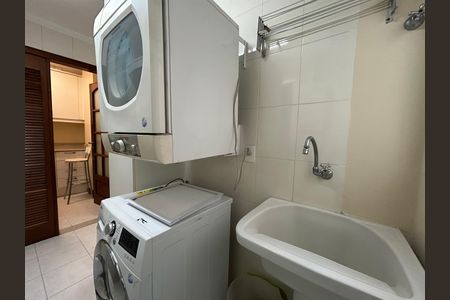 Apartamento para alugar com 207m², 4 quartos e 2 vagasÁrea de Serviço