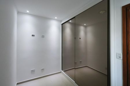 Quarto 2 de apartamento à venda com 2 quartos, 39m² em Chácara Seis de Outubro, São Paulo