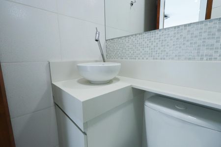 Apartamento à venda com 39m², 2 quartos e 1 vaga Apartamento à venda com 39m², 2 quartos e 1 vagaBanheiro