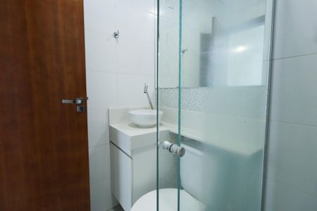 Apartamento à venda com 39m², 2 quartos e 1 vaga Apartamento à venda com 39m², 2 quartos e 1 vagaBanheiro