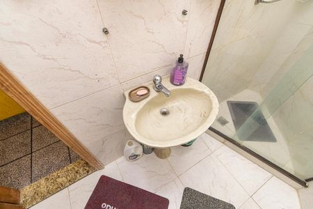 Apartamento à venda com 72m², 2 quartos e sem vaga Apartamento à venda com 72m², 2 quartos e sem vagaBanheiro Social