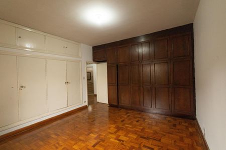 Casa para alugar com 525m², 3 quartos e 3 vagas Casa para alugar com 525m², 3 quartos e 3 vagasQuarto 1