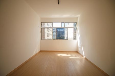 Sala de apartamento à venda com 2 quartos, 77m² em Tijuca, Rio de Janeiro