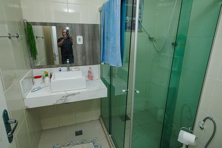 Banheiro 2 de casa à venda com 4 quartos, 220m² em Campo Grande, Rio de Janeiro
