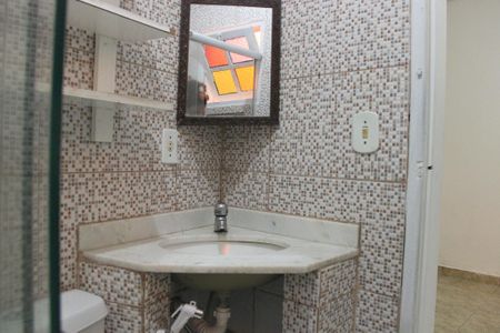 Casa para alugar com 50m², 1 quarto e 1 vaga Casa para alugar com 50m², 1 quarto e 1 vagaBanheiro 2