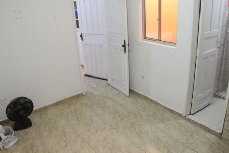 Casa para alugar com 50m², 1 quarto e 1 vaga Casa para alugar com 50m², 1 quarto e 1 vagaCozinha