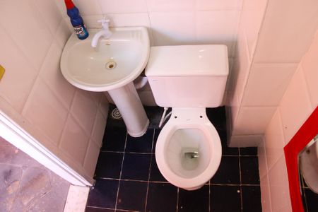 Casa para alugar com 50m², 1 quarto e 1 vaga Casa para alugar com 50m², 1 quarto e 1 vagaBanheiro 1