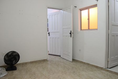 Casa para alugar com 50m², 1 quarto e 1 vaga Casa para alugar com 50m², 1 quarto e 1 vagaCozinha
