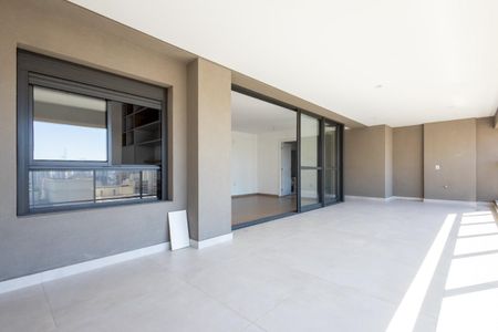 Apartamento à venda com 156m², 4 quartos e 2 vagas