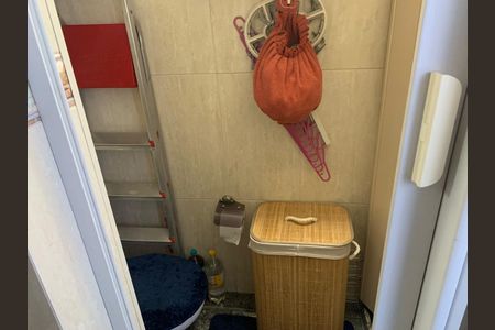 Apartamento à venda com 62m², 2 quartos e 2 vagas Apartamento à venda com 62m², 2 quartos e 2 vagasBanheiro