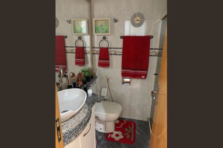 Apartamento à venda com 62m², 2 quartos e 2 vagas Apartamento à venda com 62m², 2 quartos e 2 vagasBanheiro