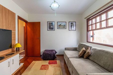 Casa à venda com 278m², 3 quartos e 4 vagas