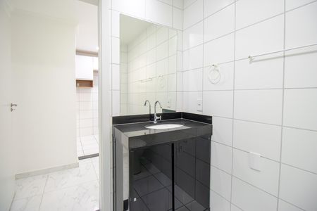 Banheiro de apartamento para alugar com 1 quarto, 42m² em Bonsucesso, Rio de Janeiro
