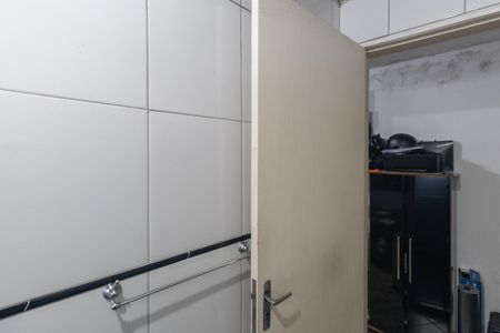 Casa de condomínio à venda com 120m², 4 quartos e 1 vaga Casa de condomínio à venda com 120m², 4 quartos e 1 vagaBanheiro da Suíte 3