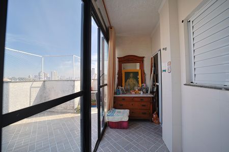 Apartamento à venda com 95m², 2 quartos e 1 vagaÁrea de Serviço