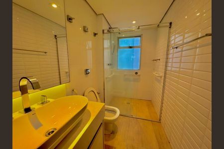 Apartamento à venda com 194m², 4 quartos e 2 vagas