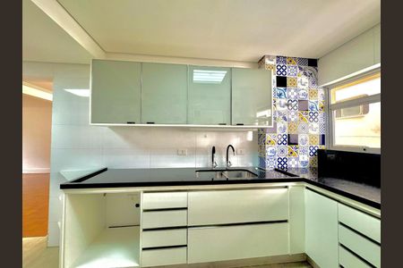 Apartamento à venda com 4 quartos, 194m² em Jardins, São Paulo