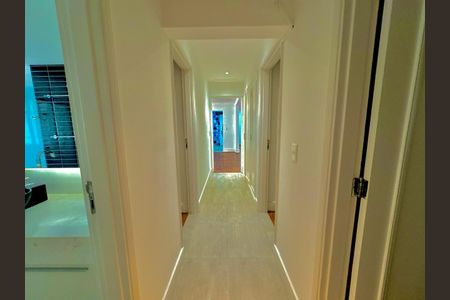 Apartamento à venda com 194m², 4 quartos e 2 vagas