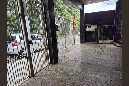 Casa à venda com 180m², 2 quartos e 2 vagas Casa à venda com 180m², 2 quartos e 2 vagasÁrea de Serviço