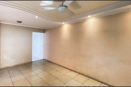 Sala de casa à venda com 4 quartos, 200m² em Jardim Penha, São Paulo