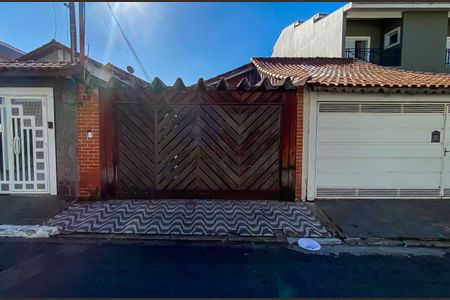 Fachada  de casa à venda com 4 quartos, 200m² em Cangaíba, São Paulo
