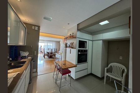 Cozinha de apartamento à venda com 3 quartos, 133m² em Ipiranga, São Paulo